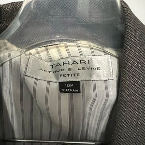 Tahari Arthur Levine Suit - Size 10P